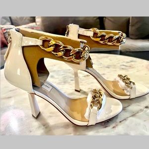 NIB-Antonio Melani Carolitta Ankle Chain Sandals